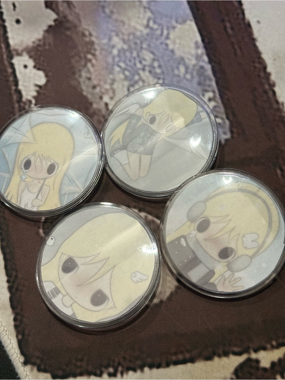 Cute Button Pins - Picture 4 of 6